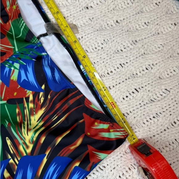 NWOT Tropical Bathing suit size L - Picture 9 of 9
